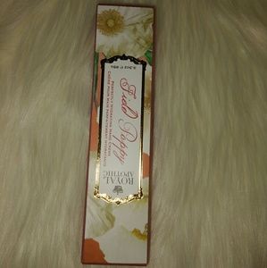 Field Poppy. Royal Apothic